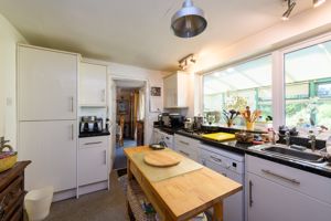 Kitchen- click for photo gallery